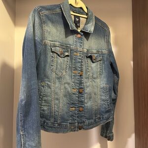 Gap Denim Jean Jacket - Pristine Condition